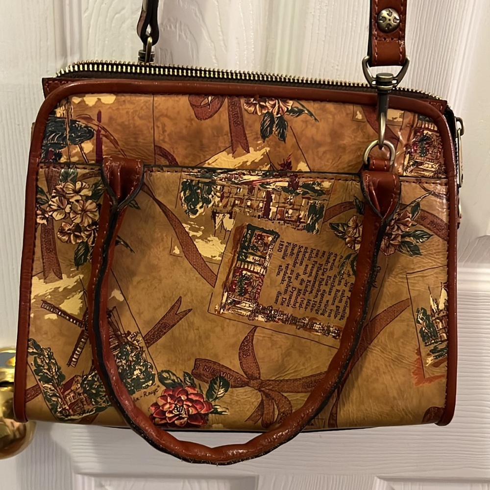 NWOT- Patricia Nash Paris “My European Trip” Luxury Leather Satchel/Shoulder bag